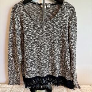 Cato Womens Size 18/20 Lace Black and White Scoop Neck Long Sleeve Sweater